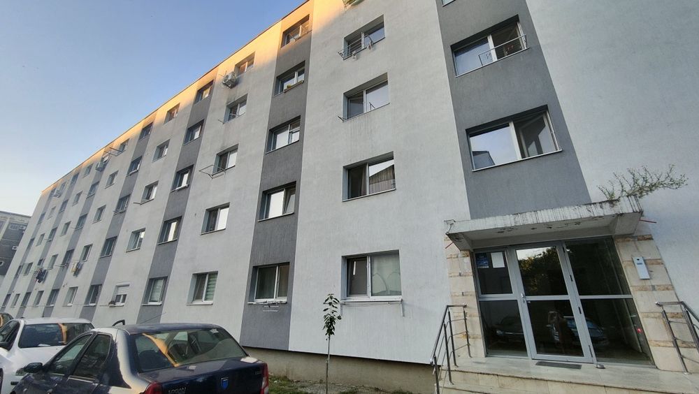 Persoana fizica închiriez mini Garsoniera zona Siraj Camera de cămin