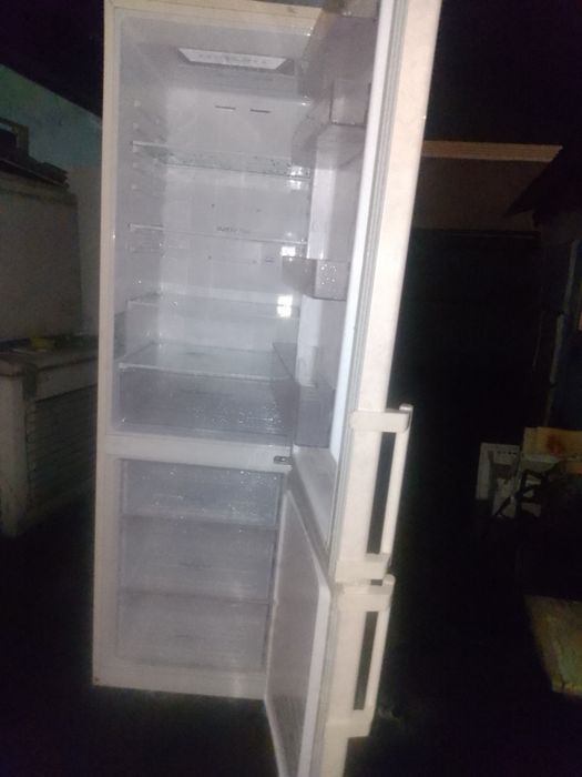 Продам холодильник