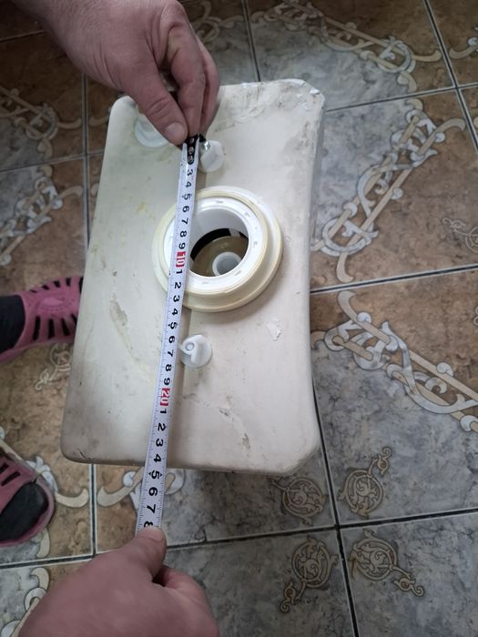 Бочок для унитаза белый