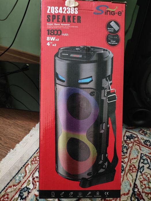 Портативная колонка.