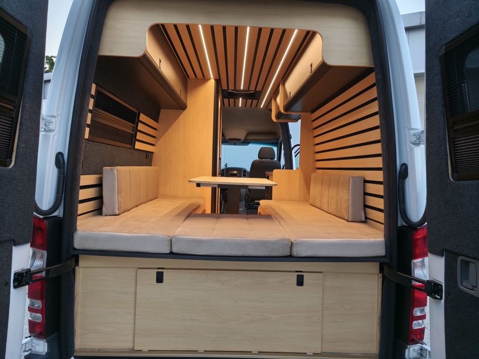 Autorulota/Campervan Mercedes Sprinter L2H2