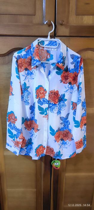 Vând cămașă dama