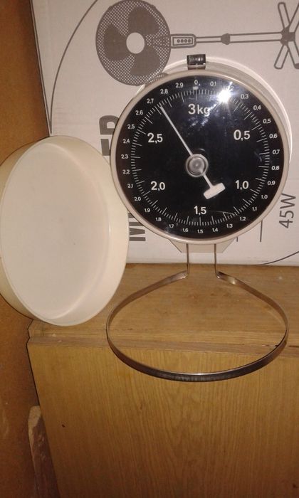 Кантар SOLIDUS стенен 3 кг.