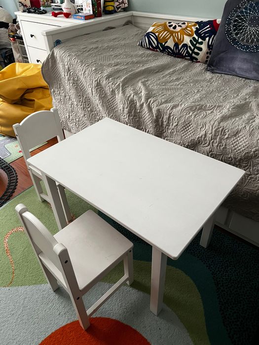 Детска масичка с два стола ИКЕА