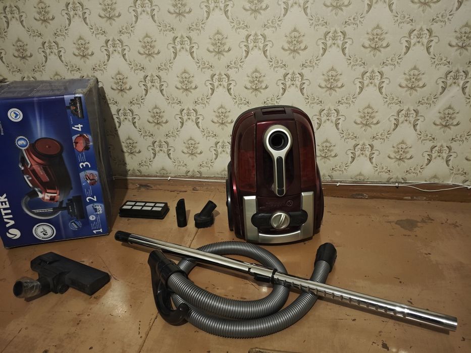 Пылесос Electrolux и Vitek и Vitek akva filtr