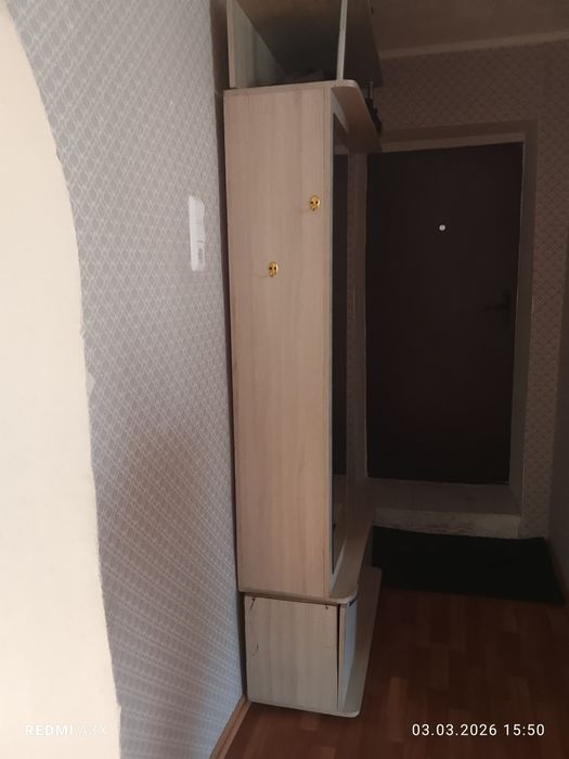 Продам недорого прихожаю