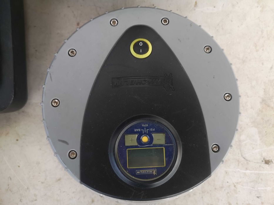 Компресор за гуми - 12 V