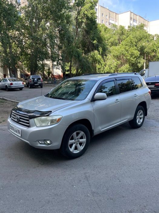 Продам Toyota Highlander