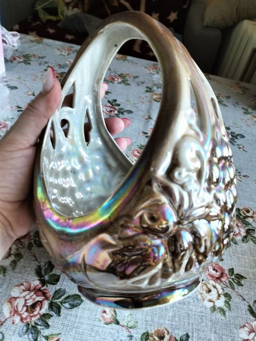 Продам вазочку конфетницу