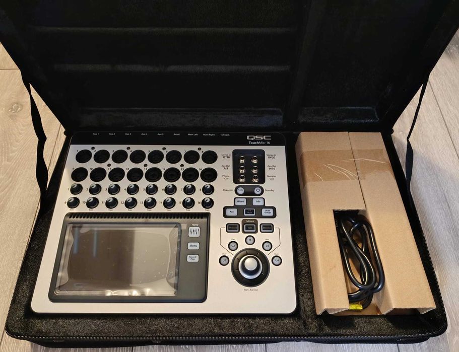 Mixer audio digital QSC TouchMix-16