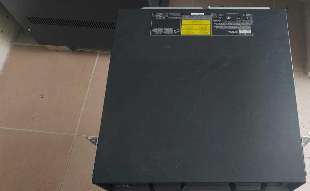 Cisco 7206VXR + NPE-G2 – Router Enterprise 2Gbps – Gigabit, BGP, MPLS