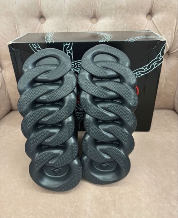*PREMIUM* Versace Chain Reaction Black