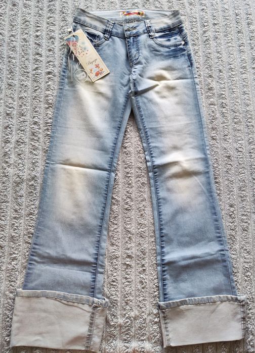 Продам джинсы женские