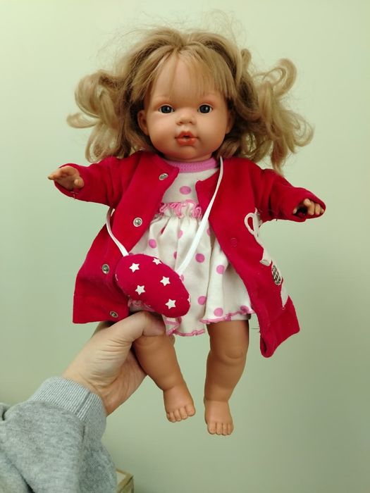 Продам кукол по 2000