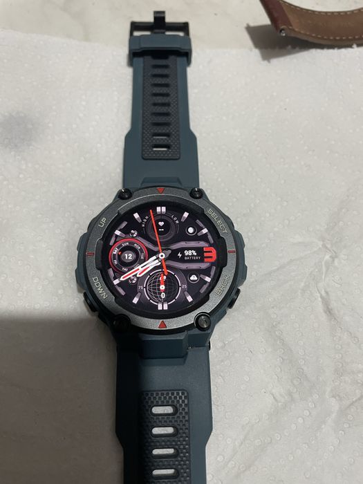 ceas pulsar solar  si xiaomi amazfit