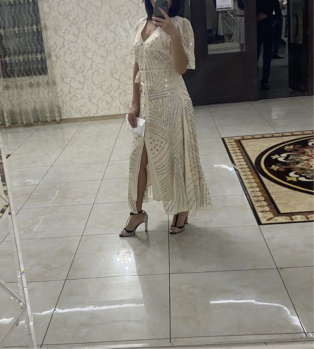 Женское вечернее платье