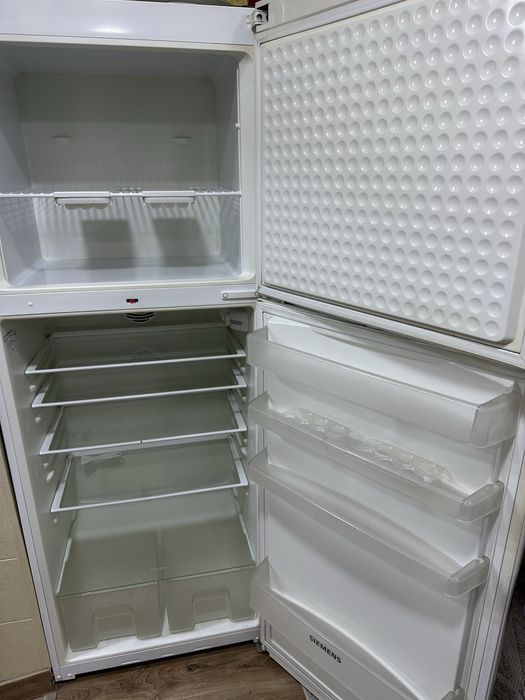 Продам холодильник 421 litr siemens