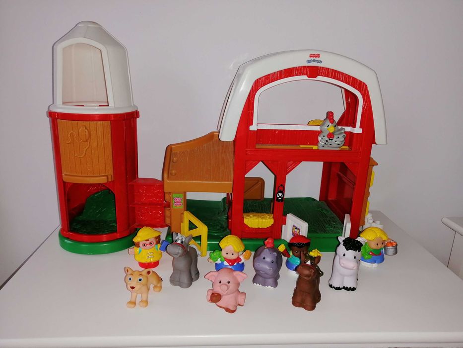 Ferma Fisher price little people cu lumini si sunete