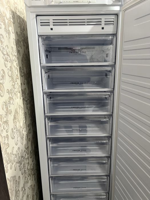 Морозильная камера продам