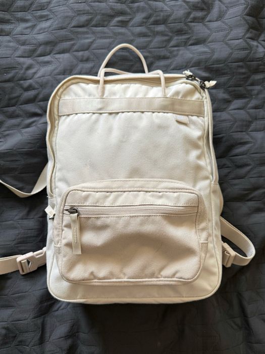 Раничка Nike - бяла