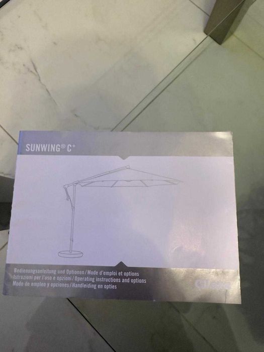 Vând umbrelă de grădină/terasă