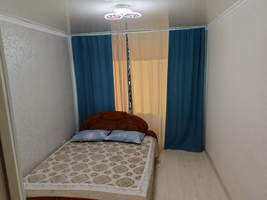 Сдам посуточно 2-х комн в 12 мкр