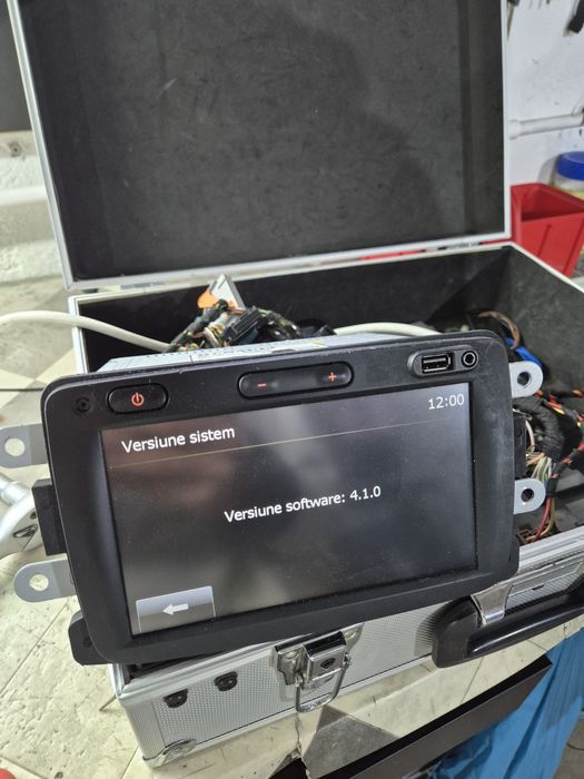 Navigatie originala dacia logan 2 sandero 2 duster 2 clio 4