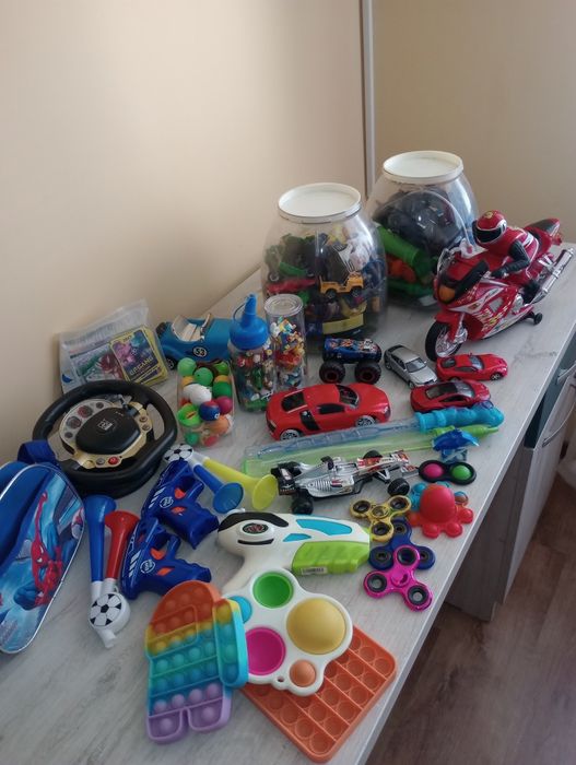 Детски играчки..
