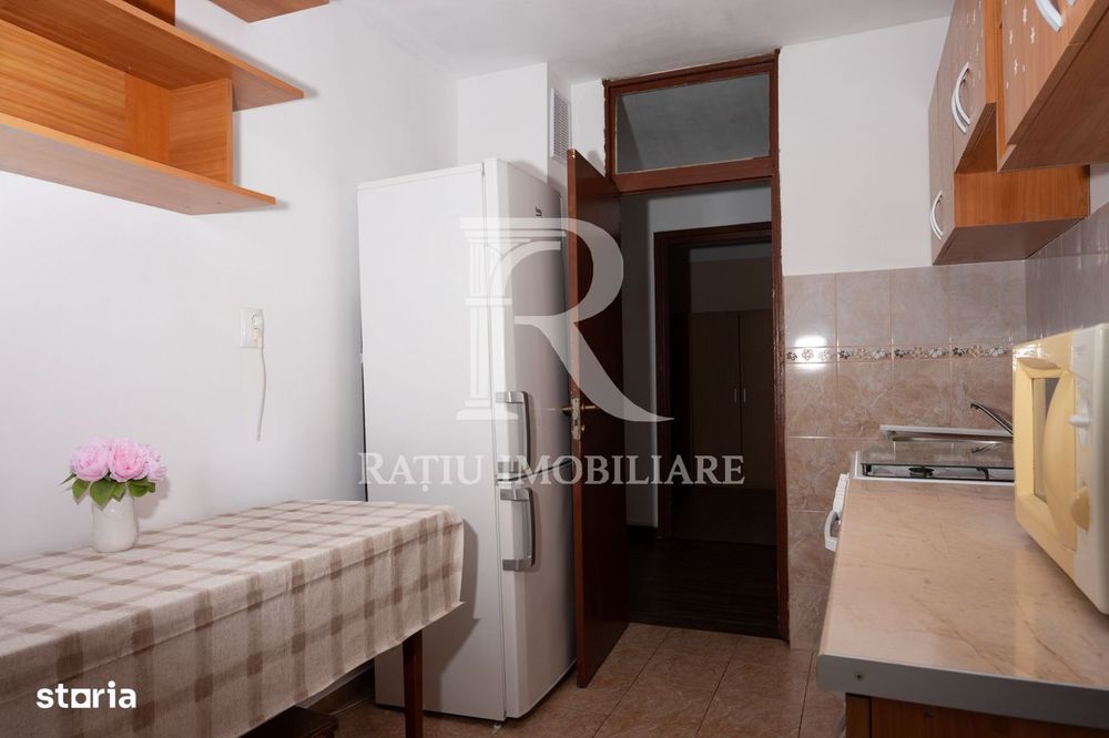 Apartament cu 3 camere | 2 băi | 2 balcoane | Strada Carpați | Oradea