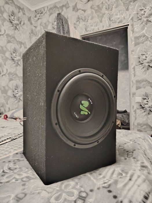 Продам буфер с коробом не дорого!!!