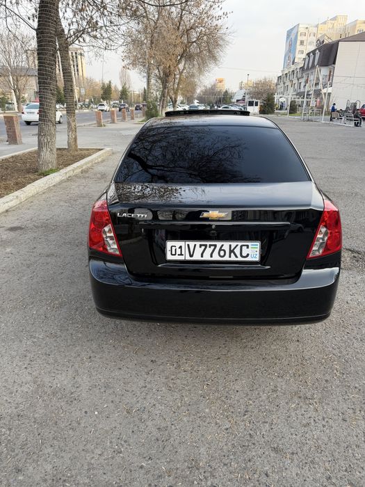 Автомабил жентра автомат