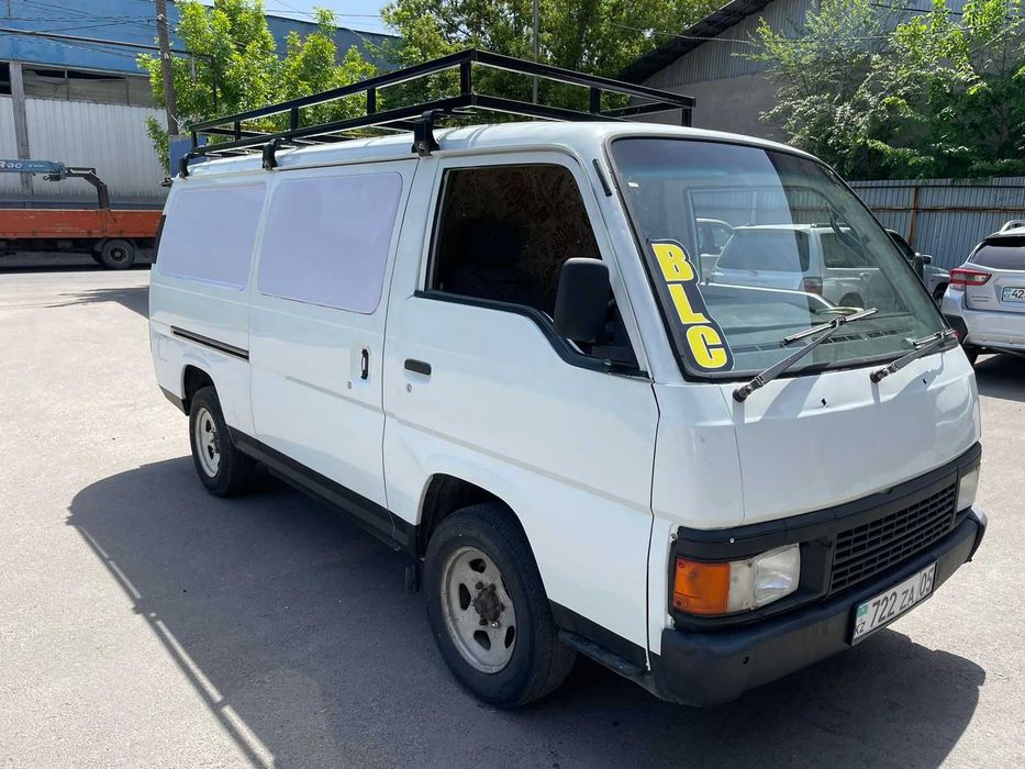 Продам минивэн Nissan Caravan