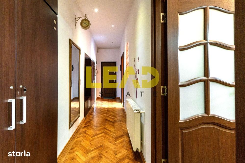Apartament · vedere panoramică · Etaj 2 · Centrul IstoricBrașov · Comi