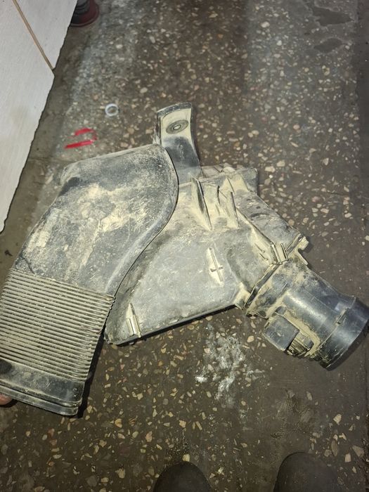 Корпус фоздушного фильтра ауди а6 с5