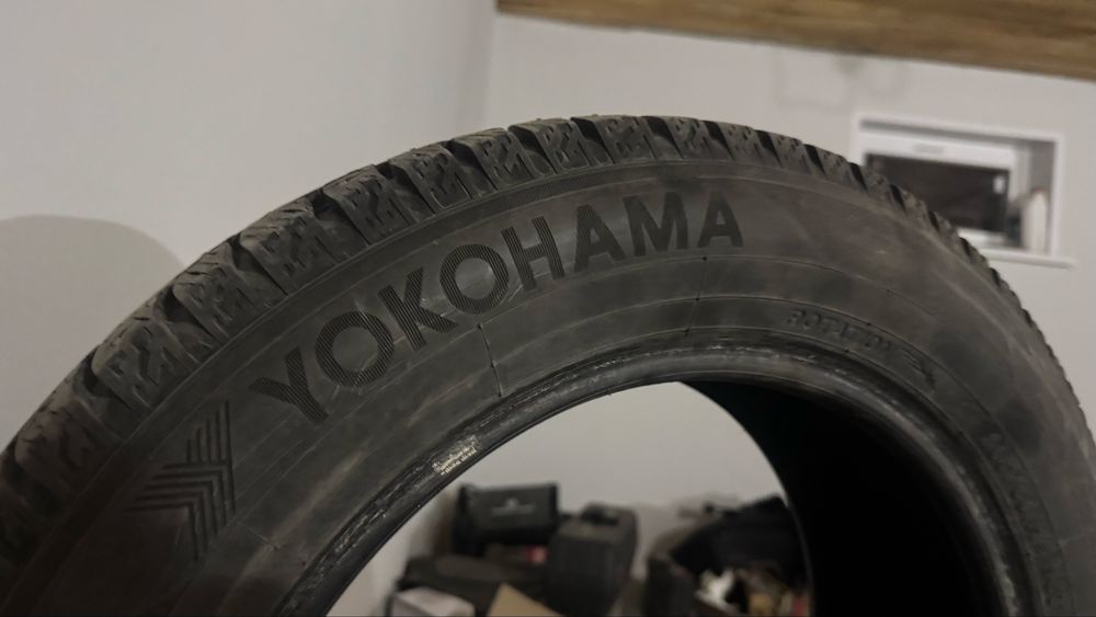205/60/16 Yokohama Ice Guard шипованная