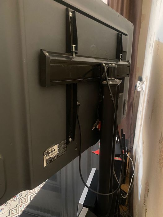 Подставка под телевизор