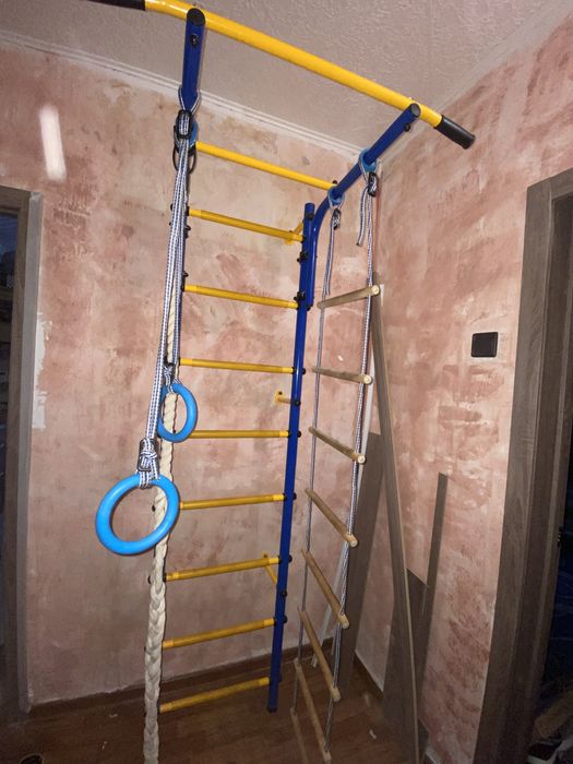 Продам шведскую стенку