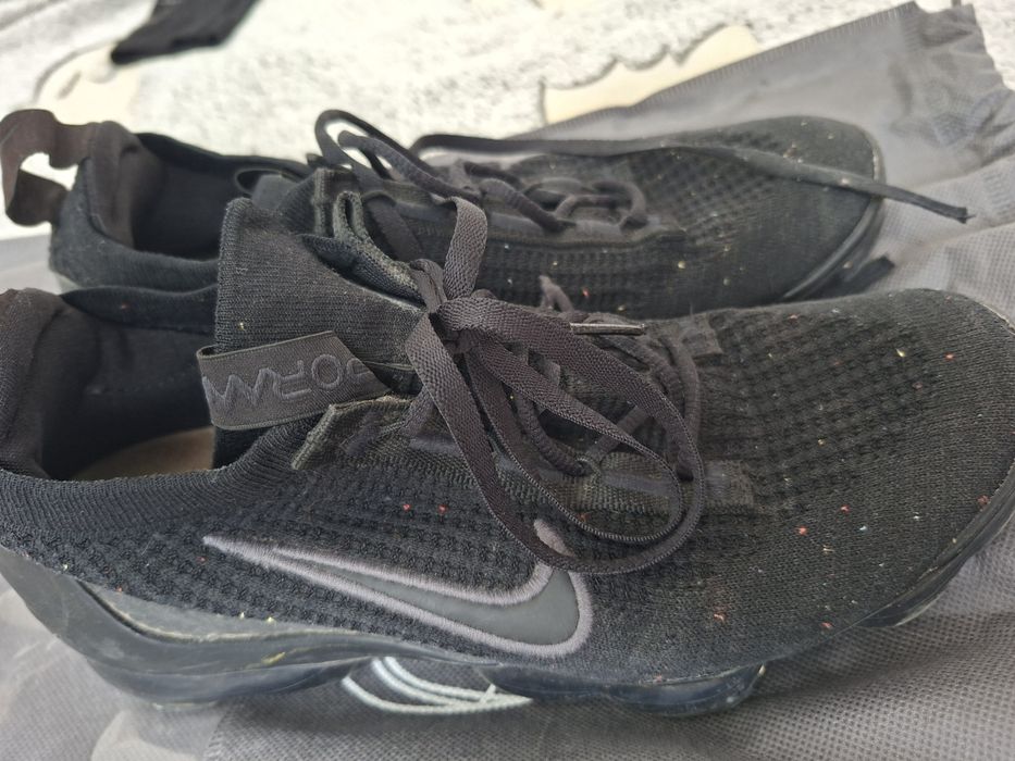 Оригинални маратонки Nike Air VaporMax Flyknit (DB1550-001) – Размер 40
