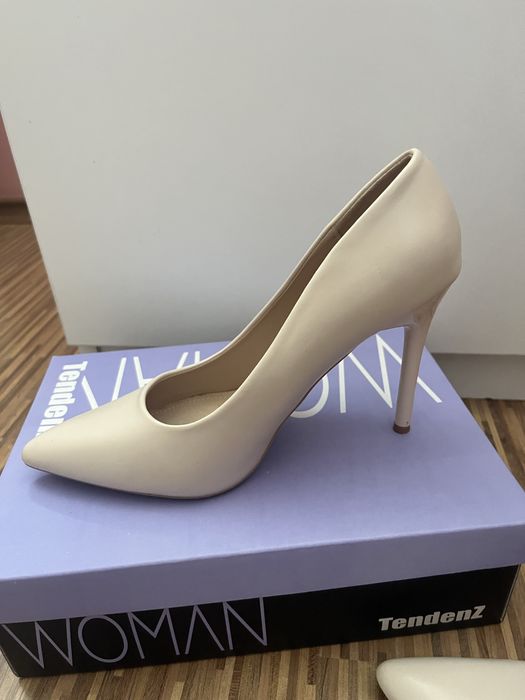 Бежови токчета tendenz