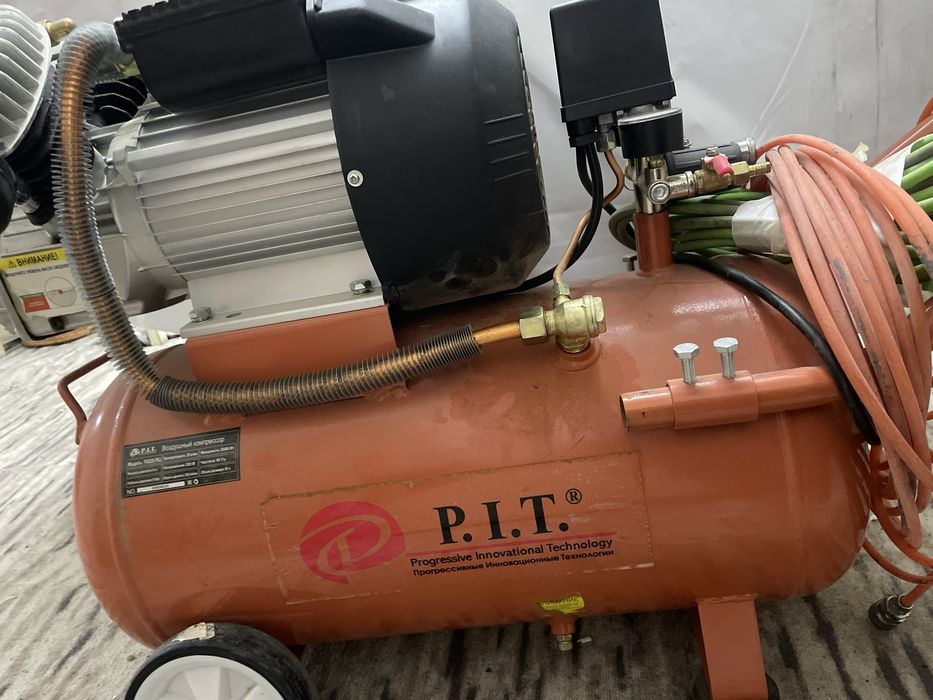 Воздушный компресор