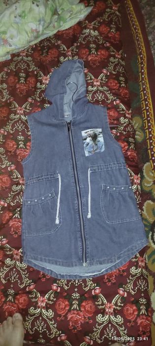 Jaket  sotiladi .