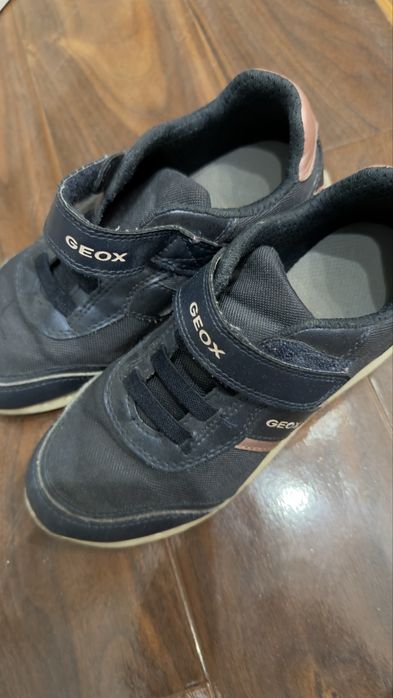 Кроссовки бу 2 пары