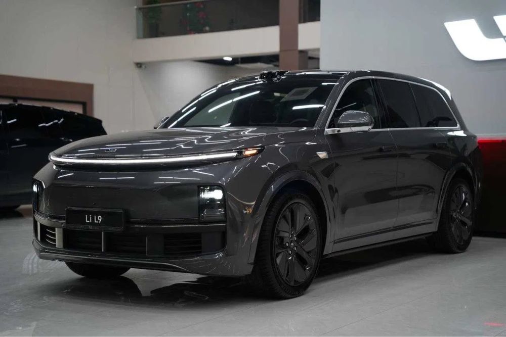Li 9 ultra 2025 skidkada + Garantiya Avtasalonda tayyori !