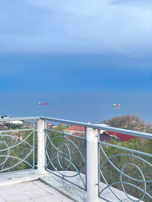 Дава се под наем Къща в Бургас, Център - 220 кв.м за 1300 € - Снимка #15