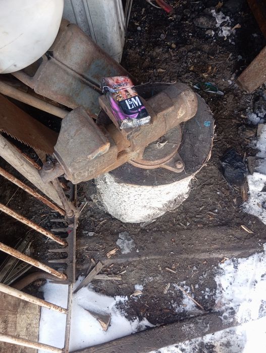 Продам тиски ссср