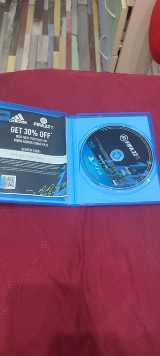Продавам игрите fifa 22, battlefield 4  и fifa 21 за PlayStation 4