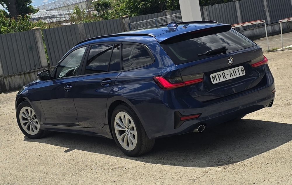 BMW 3 Series 2020 — imagine 5
