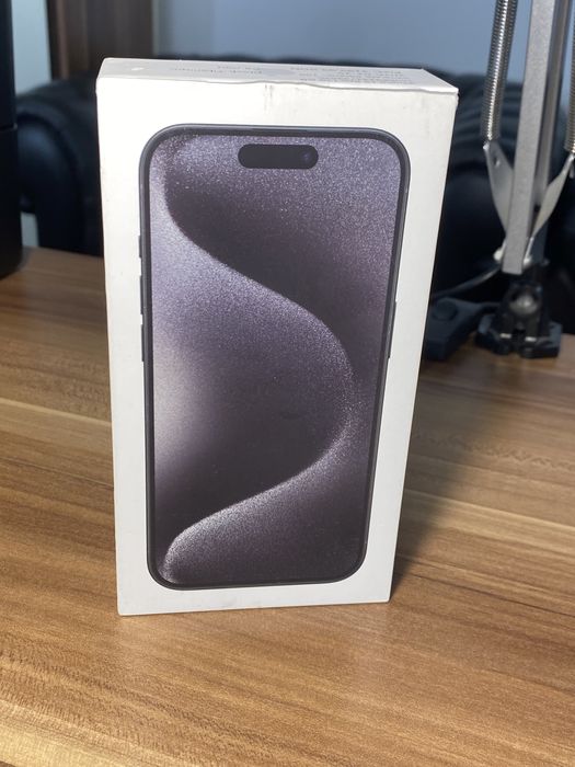 iPhone 15 Pro• 128 GB • Black Titanium