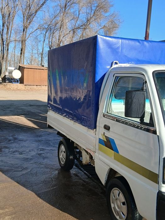 Лаво дамас на ходу