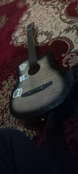 Гитара сатылады алам деушілер жазсын